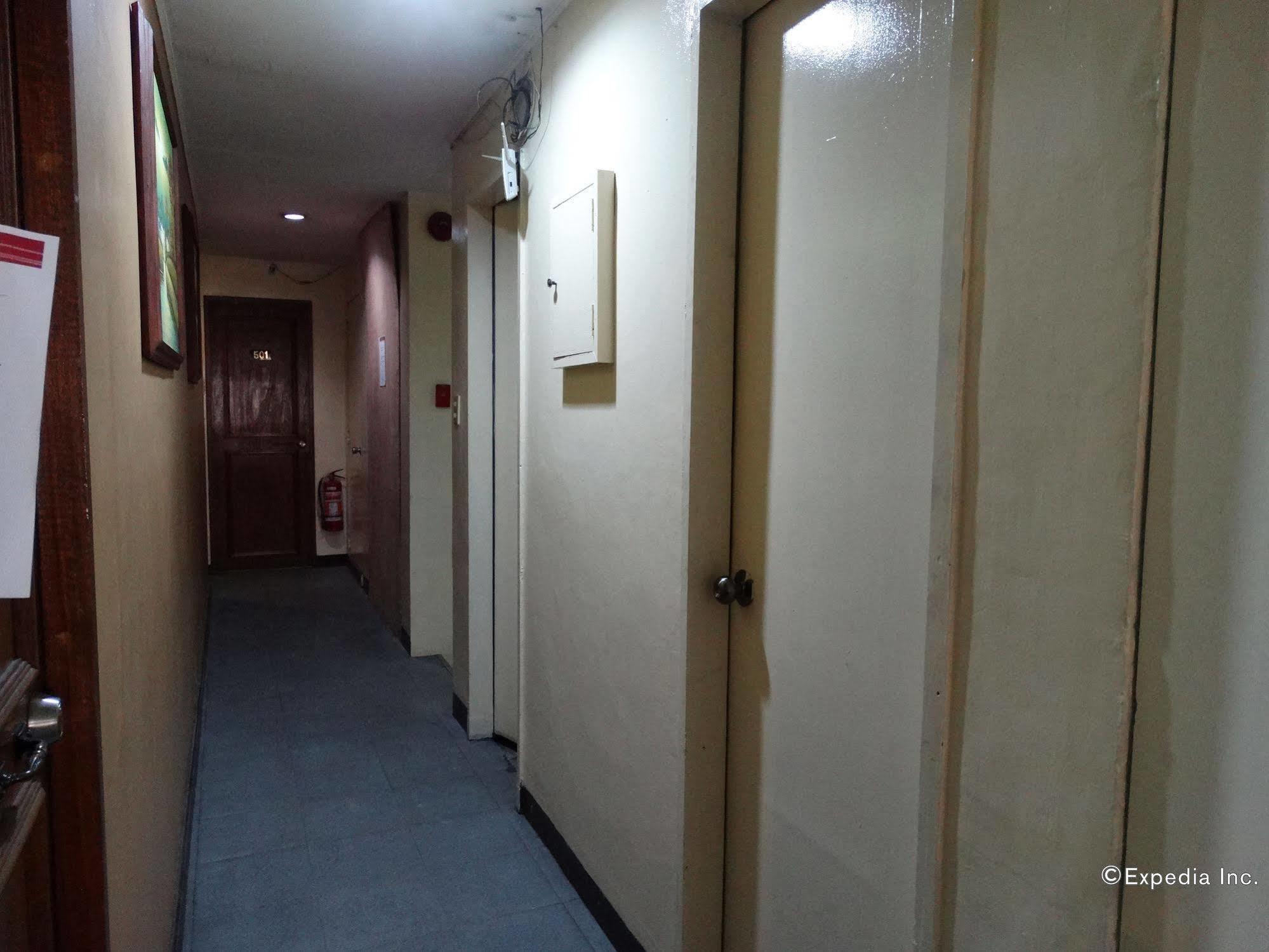 The Southern Cross Hotel มะนิลา ภายนอก รูปภาพ